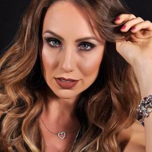 Meet your Posher, Kamila